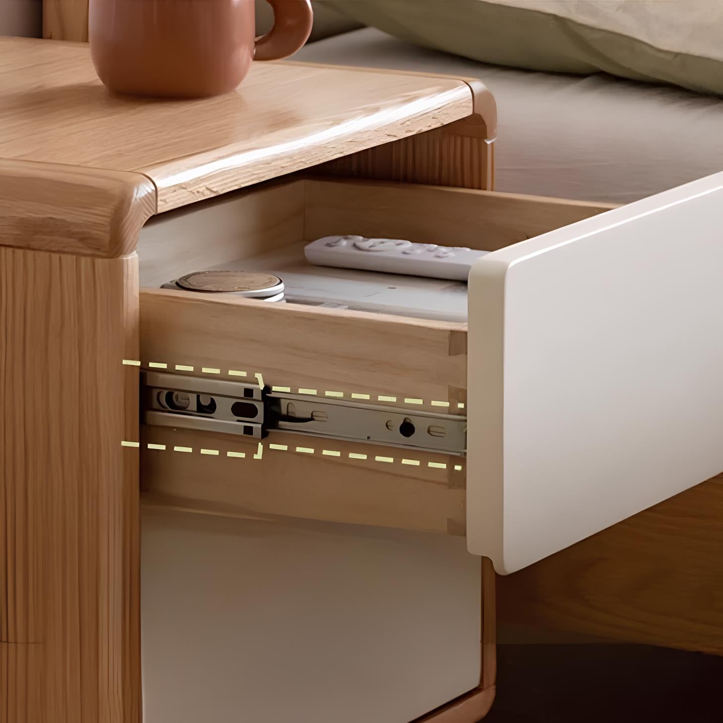 Korge Natural Solid Oak Bedside Table