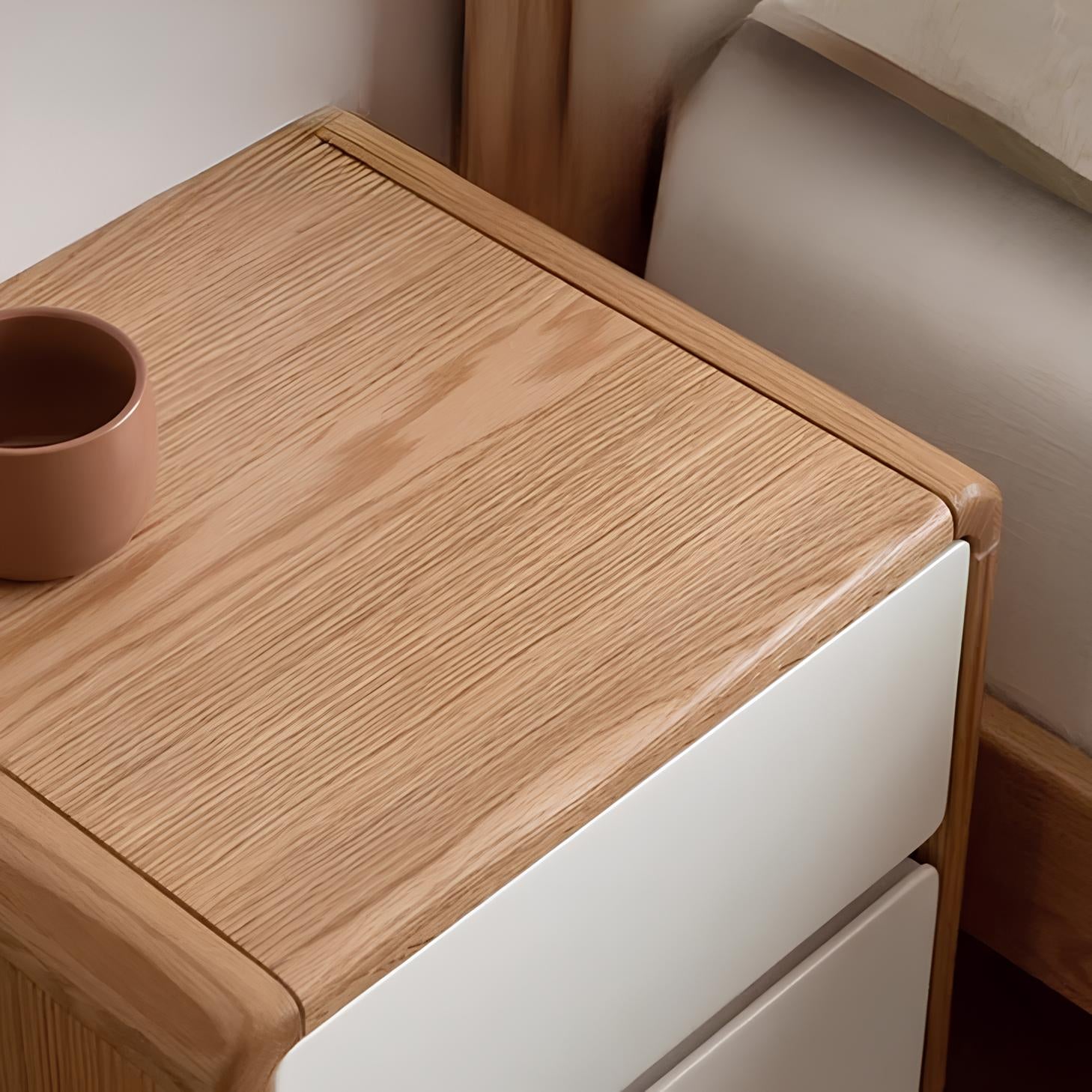 Korge Natural Solid Oak Bedside Table